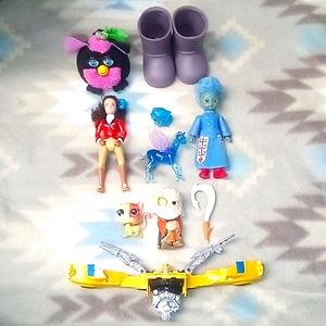 10 pcs Vintage & Mod Toy Lot